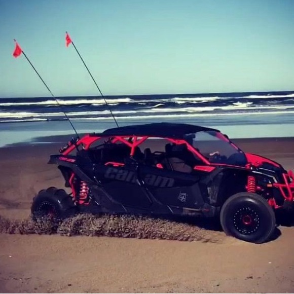 ♥️ Like and share to be notified when I go live.. - Picture 4 of 16